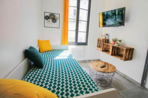 Charmant T2 en COEUR de VILLE - 2 lits + lit bébé - Wifi - Imprimante